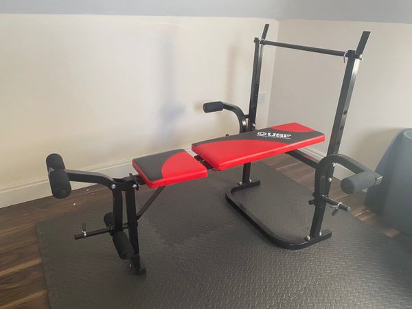 Weight bench for sale in Co. Galway for 125 on DoneDeal