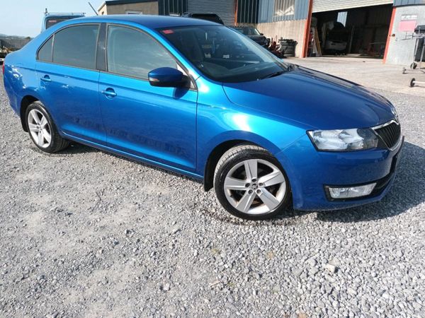 Skoda Rapid Hatchback, Diesel, 2016, Blue