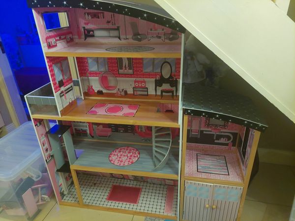 Used dollhouse deals for sale