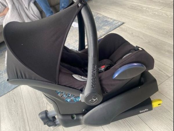 Maxi cosi hotsell cabriofix ireland