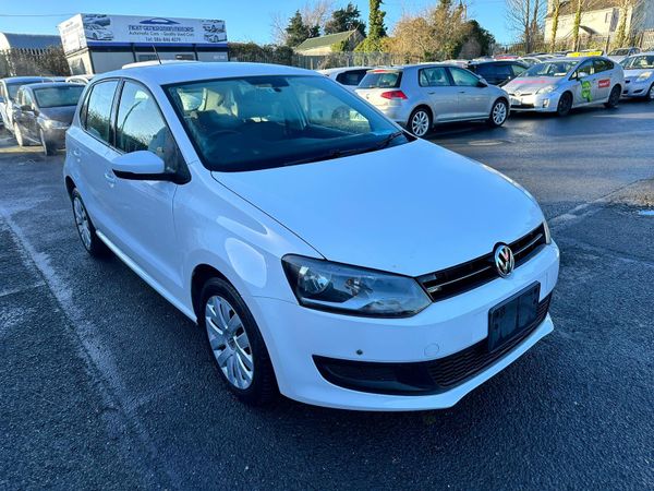 Volkswagen Polo Hatchback, Petrol, 2014, White