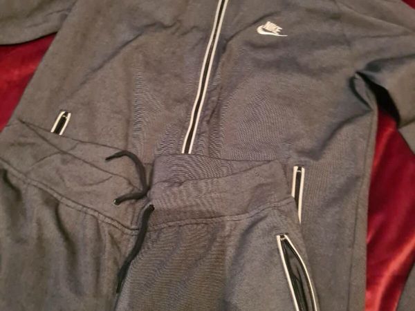 Nike mens tracksuit for sale in Co. Dublin for 40 on DoneDeal