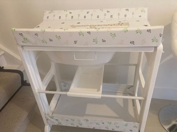 Done deal baby outlet changing unit