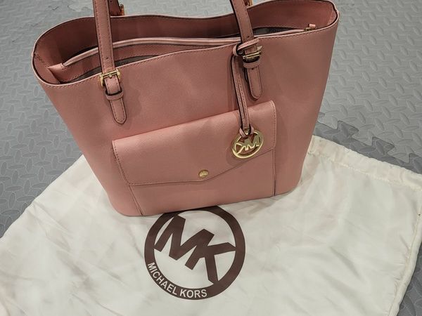 Michael kors clearance purse gift box