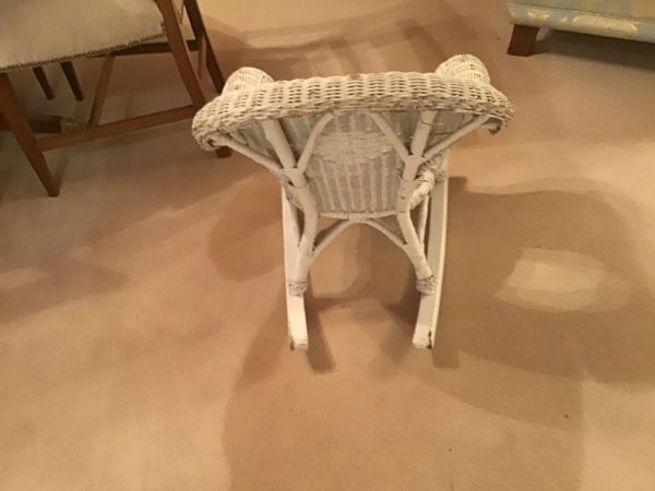 Childs white wicker online rocking chair