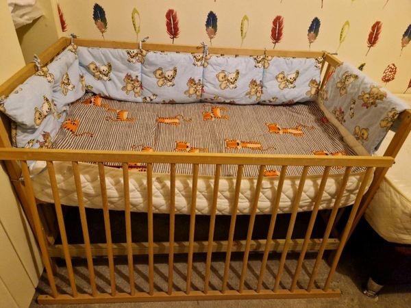 Buy cot near outlet me