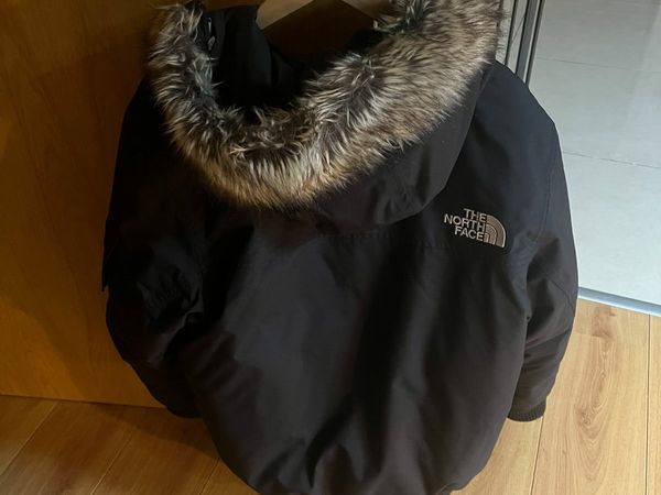 Mens north face outlet jacket with fur hood