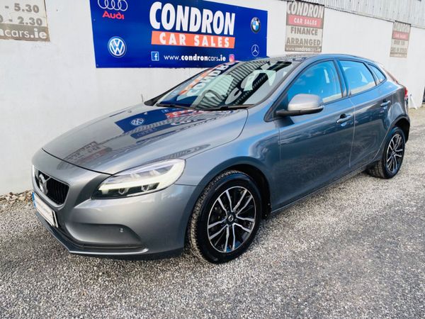 Volvo V40 Hatchback, Diesel, 2019, Grey