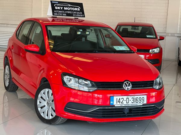 Volkswagen Polo Hatchback, Petrol, 2014, Red