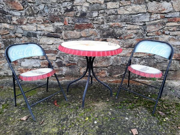 Coca cola bistro table and chairs hot sale