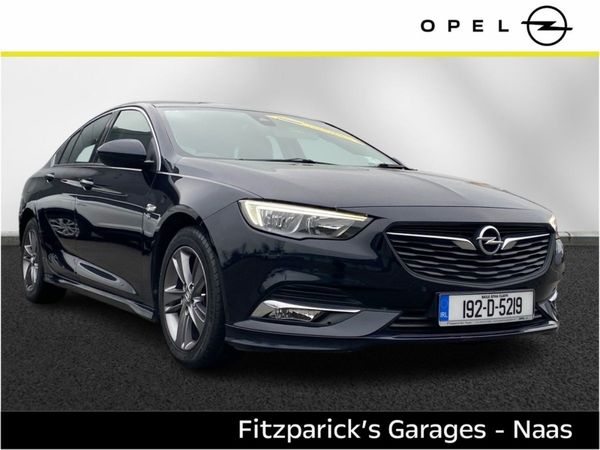Opel Insignia Hatchback, Diesel, 2019, Blue