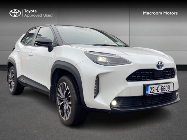 Toyota Yaris Hatchback, Hybrid, 2022, White