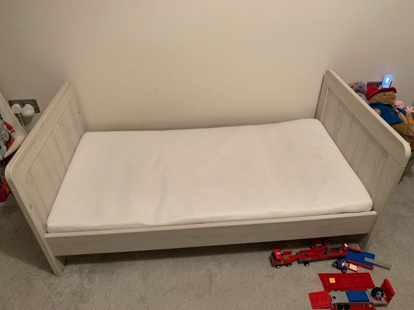 Mamas and cheap papas mini cot