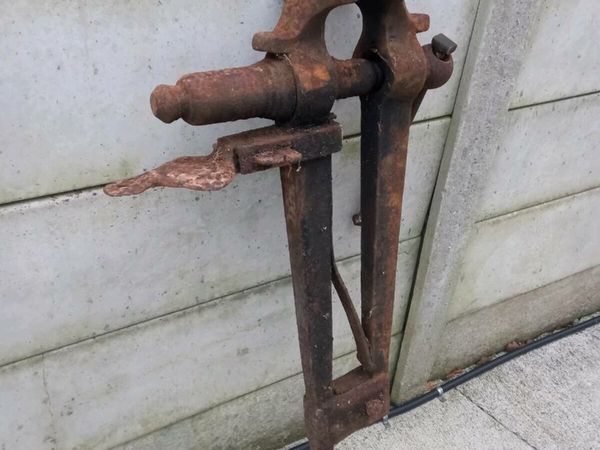 Blacksmiths vice for sale in Co. Waterford for 275 on DoneDeal