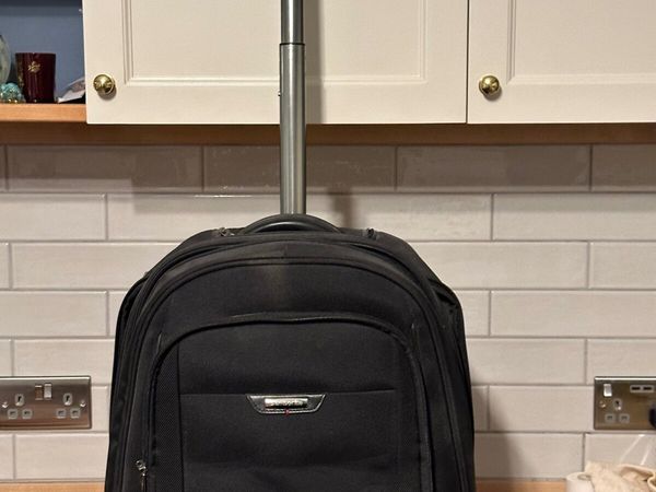 Wheeled laptop bag outlet ireland