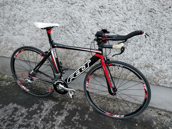 Felt s22 hotsell triathlon bike