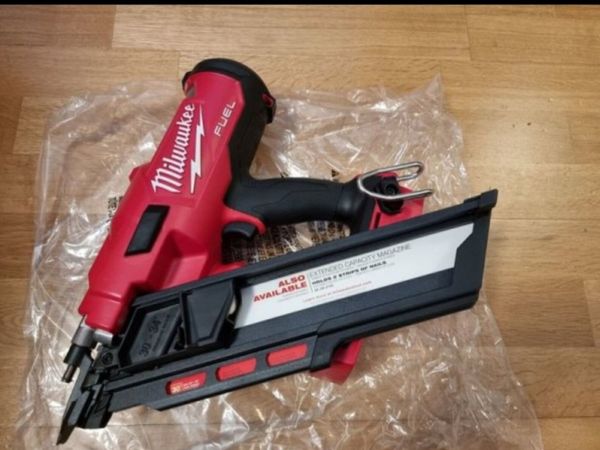 Draper storm deals force nail gun