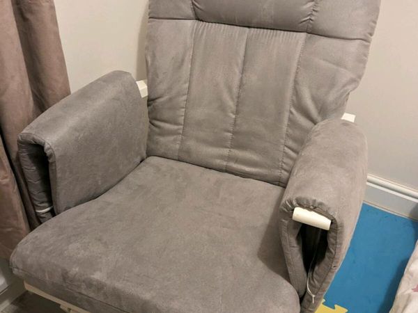 Kub chatsworth glider top nursing chair