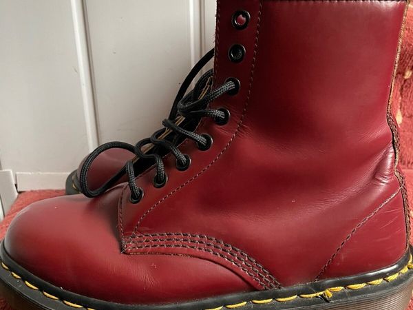 Dr martens hotsell ireland sale