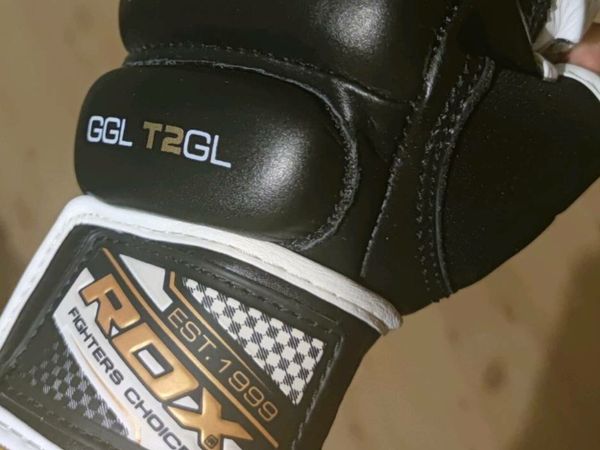 Rdx t2gl best sale training gloves