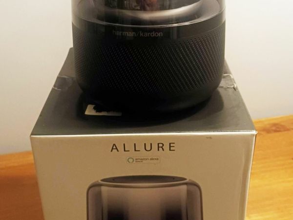 Allure portable harman store kardon