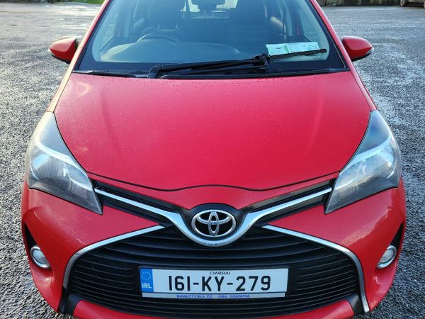 Toyota Yaris Hatchback, Petrol, 2016, Red
