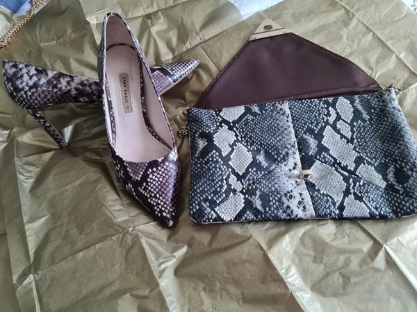 Snakeskin handbags for discount sale