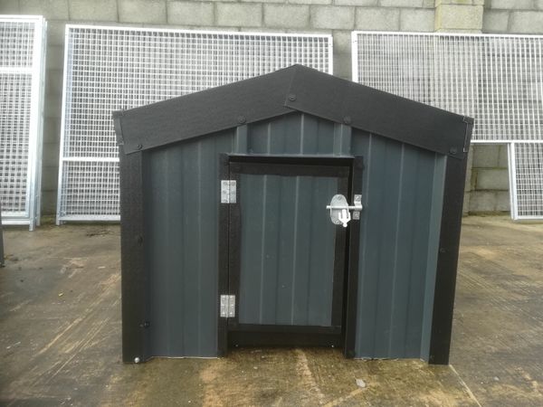 Metal insulated shop dog house