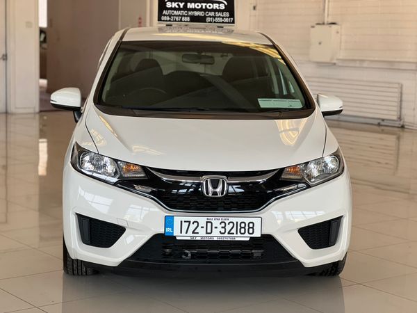 Honda Jazz Hatchback, Petrol Hybrid, 2017, White