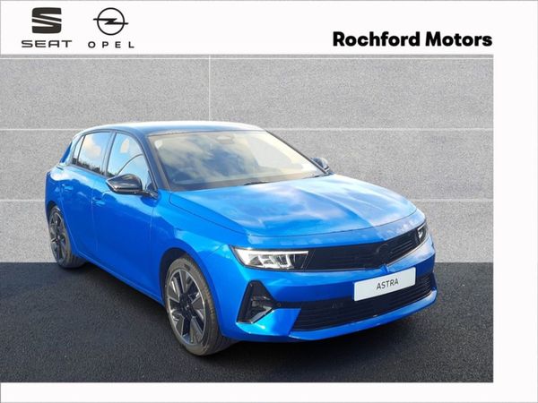 Opel Astra Hatchback, Electric, 2024, Blue