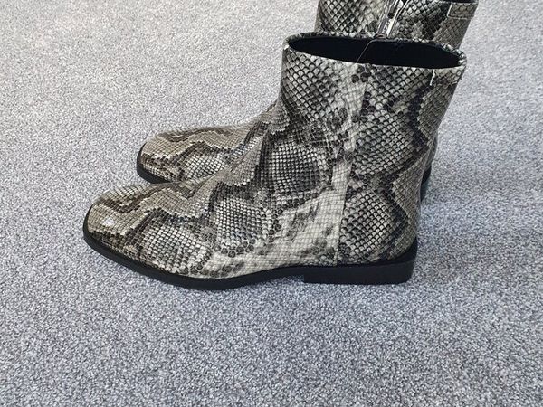 Dkny 2024 snakeskin boots