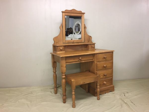 Dressing table discount chairs for sale