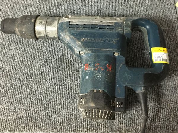 Bosch hammer best sale drill t32