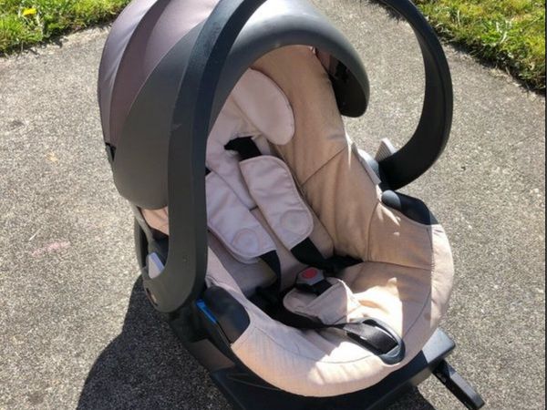 Stokke izi outlet go modular isofix