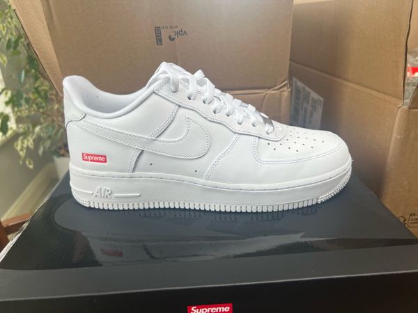 Supreme yeezy outlet uk