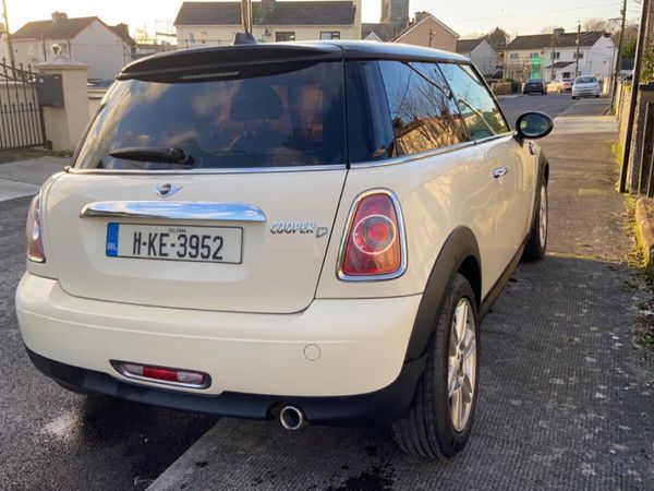 Mini Cooper Hatchback, Diesel, 2011, White