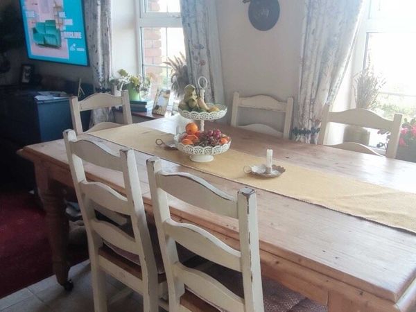 glass top table and chairs 3 949 All Sections Ads For Sale in