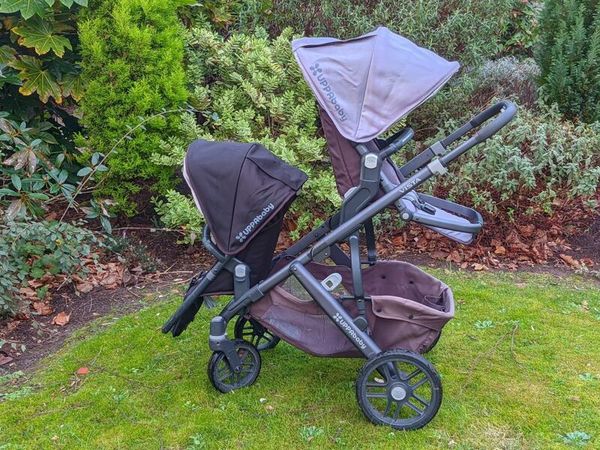 Double UPPAbaby Vista V2 for sale in Co. Dublin for 350 on DoneDeal