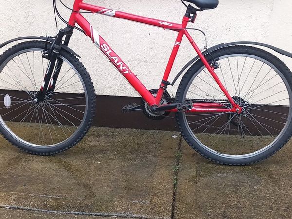 Apollo fs 26 discount mountain bike halfords