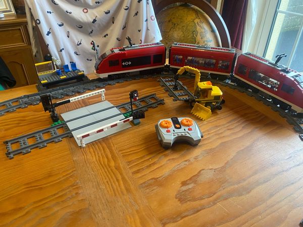  LEGO City Passenger Train 7938 : Toys & Games