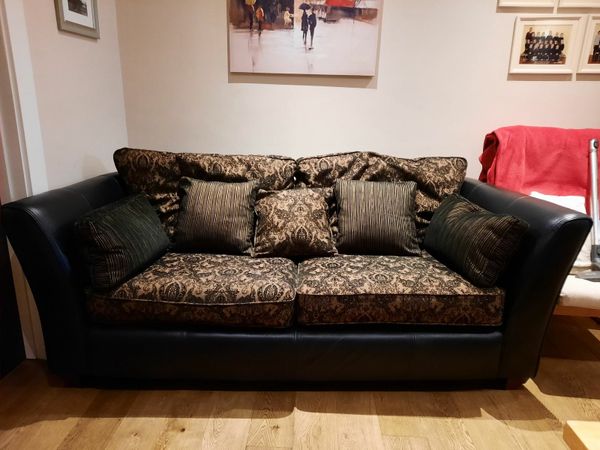 Dfs odell deals 3 seater