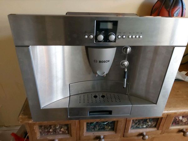 Neff integrated coffee outlet machine