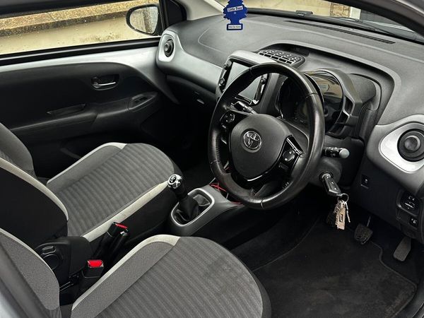 Toyota Aygo Hatchback, Petrol, 2019, Silver