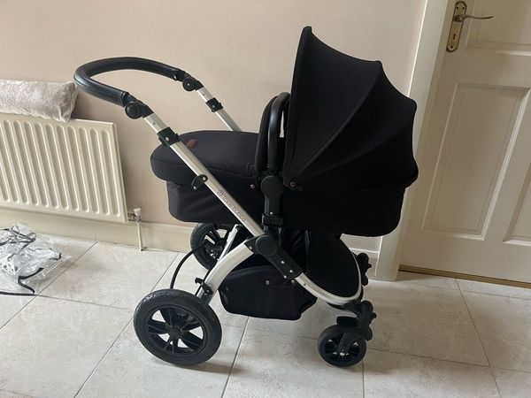 Ickle Bubba all in one travel system for sale in Co. Wexford for 350 on DoneDeal