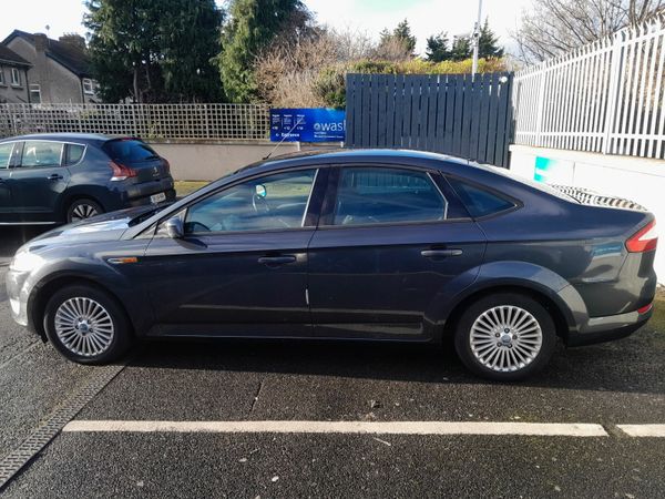 Ford Mondeo Saloon, Petrol, 2008, Grey