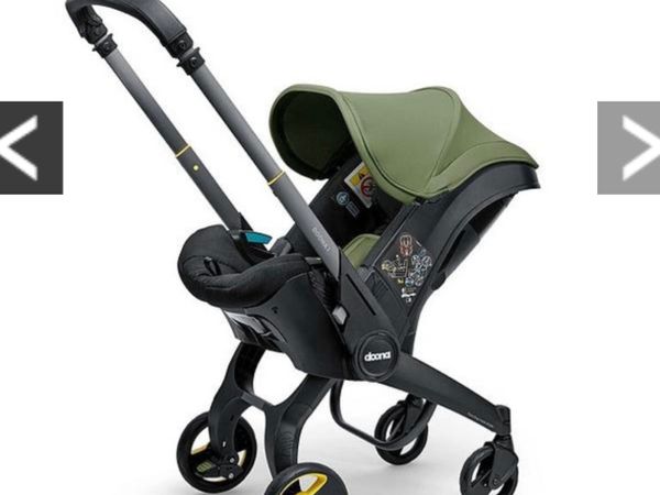 Pram with isofix outlet base