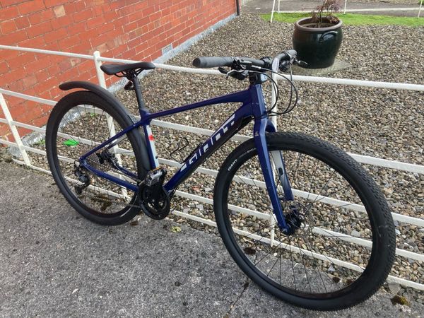 Giant best sale bikes toughroad