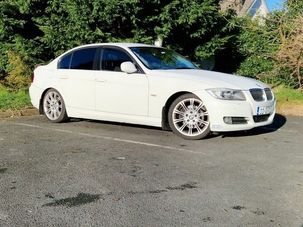 BMW 3-Series Saloon, Diesel, 2011, White