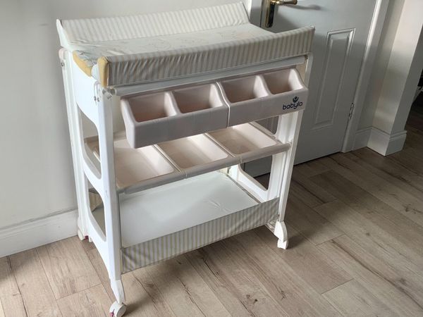 Babylo baby hot sale changing unit