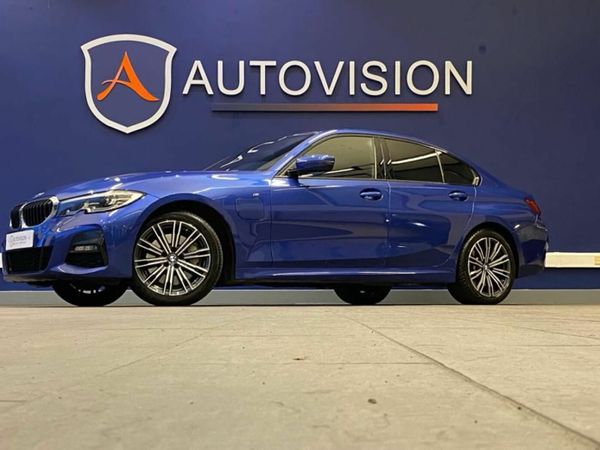BMW 3-Series Saloon, Petrol Hybrid, 2019, Blue